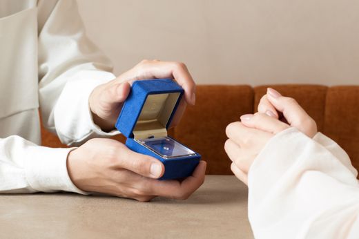 「この想いをすぐに届けたい」を叶える。ダイヤモンドは翌日発送も可能