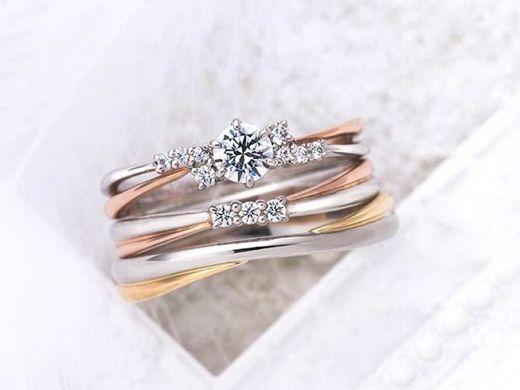 華麗なフォルムを描く 心くすぐる レテットミッテのブライダルフェア °˖✧