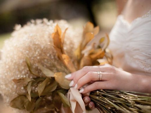 優しく繊細なデザインが特徴のオクターヴをペアでご成約いただいたお客様へ　ベビーリングをプレゼント！