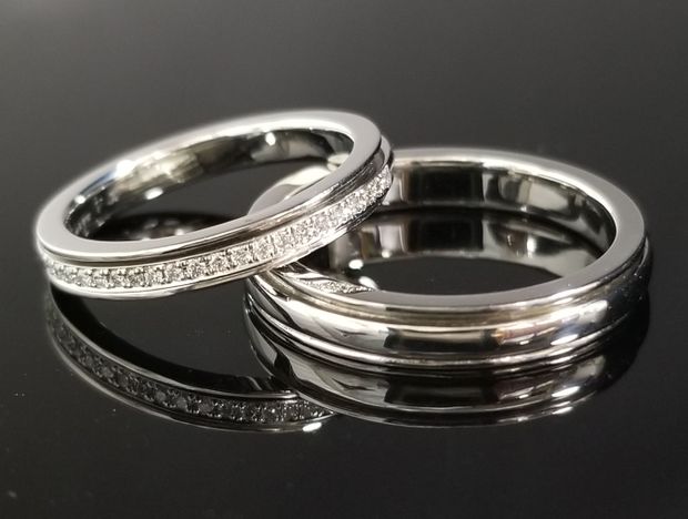 【TANZO.(鍛造指輪)】中央のリングがくるくる回転するオリジナルリング