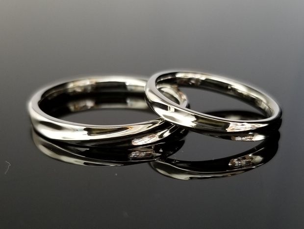 【TANZO.(鍛造指輪)】プラチナとえぐりの組み合わせが輝かしい結婚指輪