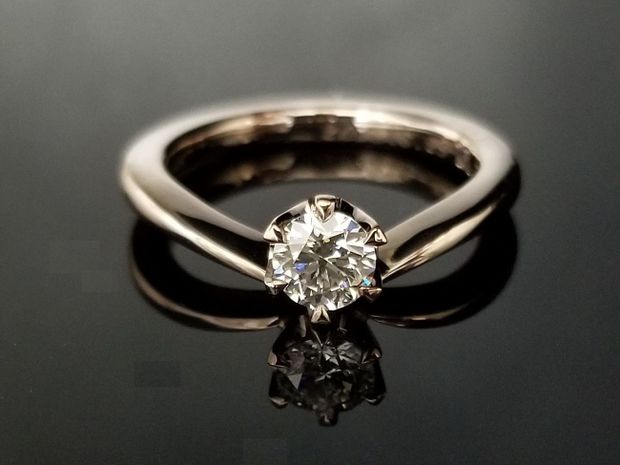 【TANZO.(鍛造指輪)】コーラルゴールドのご婚約指輪