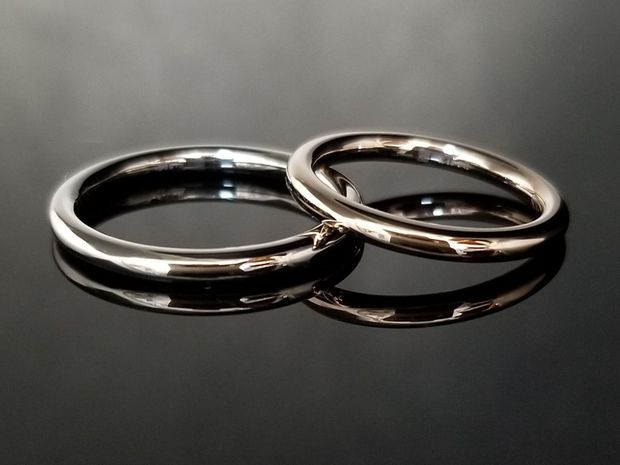 【TANZO.(鍛造指輪)】細身だが厚みがしっかりとある重厚な結婚指輪