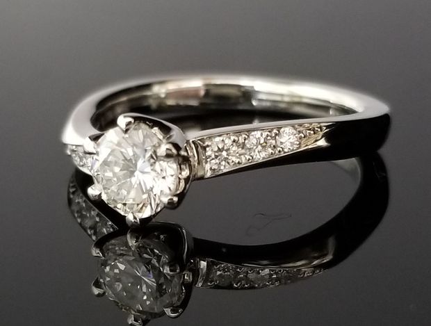 【TANZO.(鍛造指輪)】人気の面取りデザイン