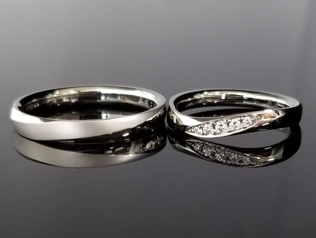 【TANZO.(鍛造指輪)】美しいウェーブデザイン+ダイヤモンドの結婚指輪