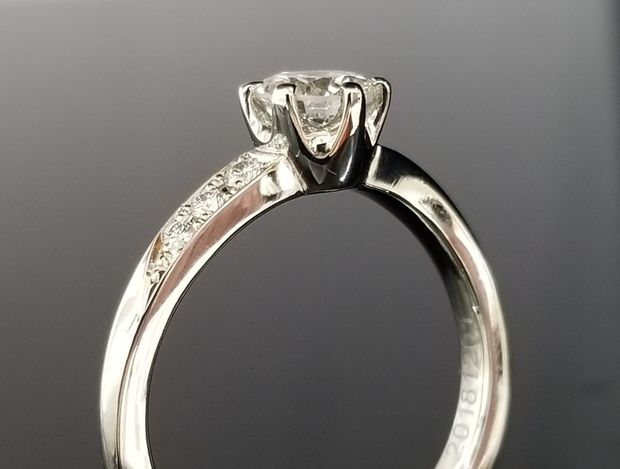 【TANZO.(鍛造指輪)】人気の面取りデザイン