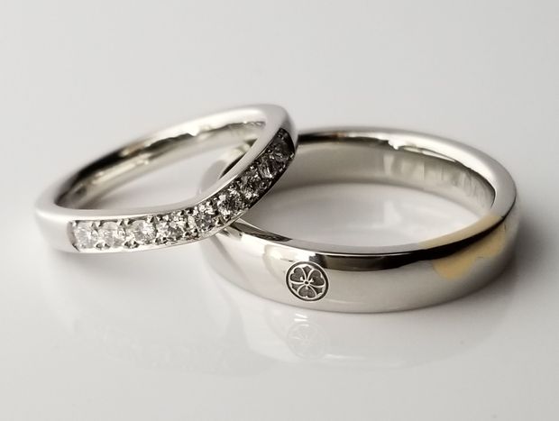 【TANZO.(鍛造指輪)】家紋と金継ぎで古風な雰囲気を醸し出す結婚指輪