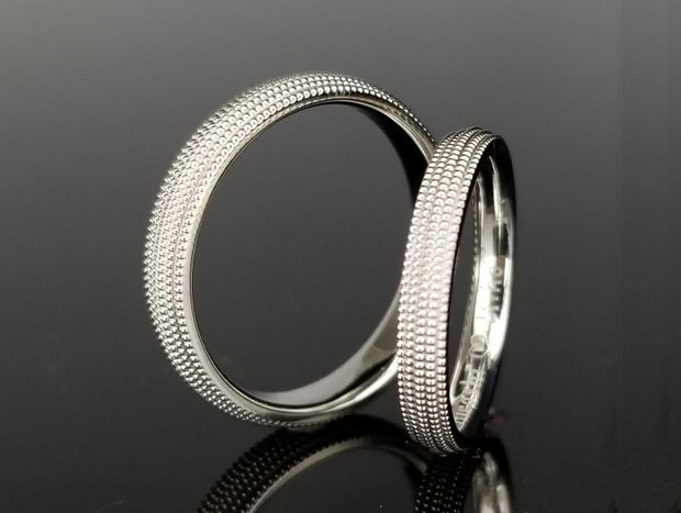 【TANZO.(鍛造指輪)】全面ミル打ちアンティークデザインの結婚指輪