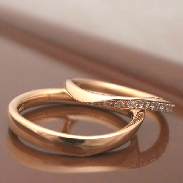 【ORECCHIO(オレッキオ)】カンパネラ ～オリジナルの細かいハンマー仕上げでアンティークな雰囲気の結婚指輪