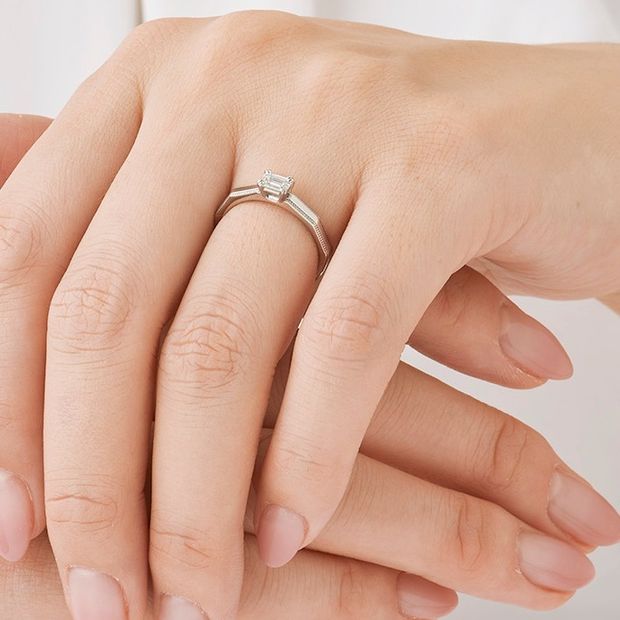 【ORECCHIO(オレッキオ)】＜safari～サファリ＞婚約指輪　FE-1204