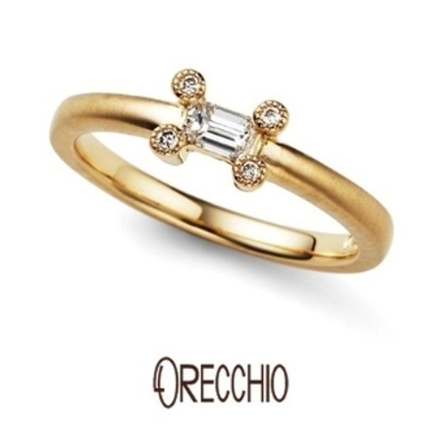 【ORECCHIO(オレッキオ)】＜pipi～ピピ＞PE-1405 ダイヤを留める爪に4ピースのダイヤを乗せ大人可愛い遊び心ある婚約指輪