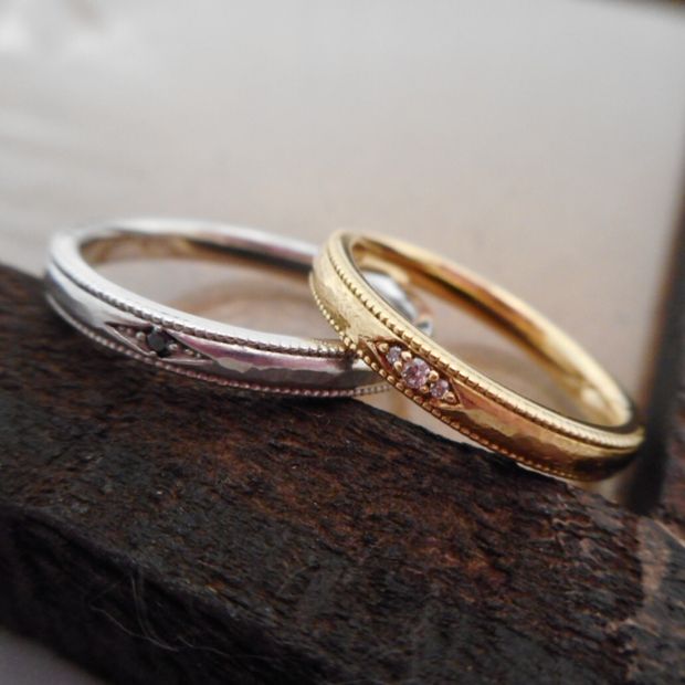 【ORECCHIO(オレッキオ)】ベチバー～オレッキオオリジナルのハンマー仕上げでアンティーク風な結婚指輪