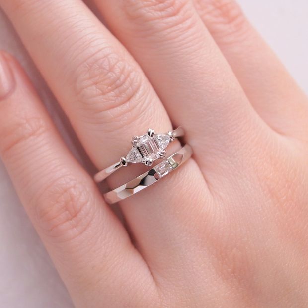 【ORECCHIO(オレッキオ)】＜aman～アマン＞結婚指輪　AM-2315/AM-2316