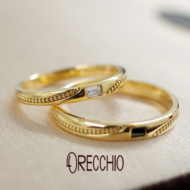 【ORECCHIO(オレッキオ)】フランキンセンス～ミル打ちの曲線とバゲットダイヤが光る着け心地の良い結婚指輪