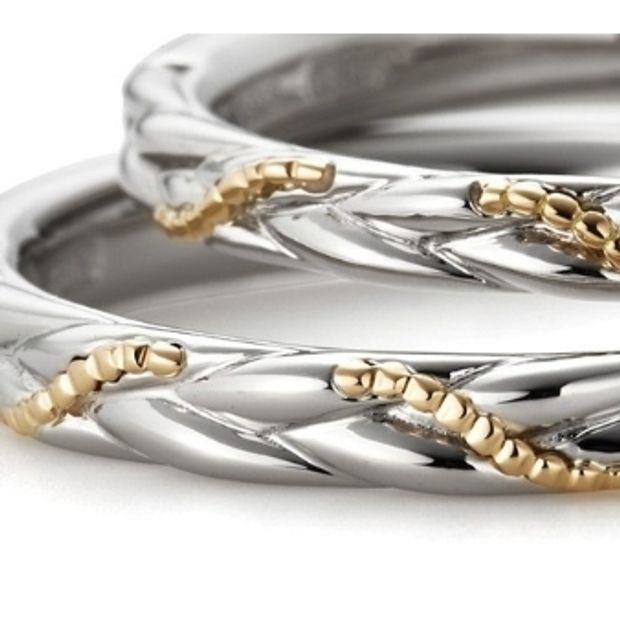 【ORECCHIO(オレッキオ)】カンタービレ ～　編み込みのようなアームにPTとYGのコンビで個性的な結婚指輪