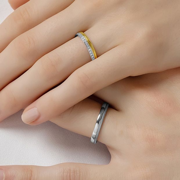 【4℃ BRIDAL(ヨンドシーブライダル)】プラチナマリッジリング -優しい心-