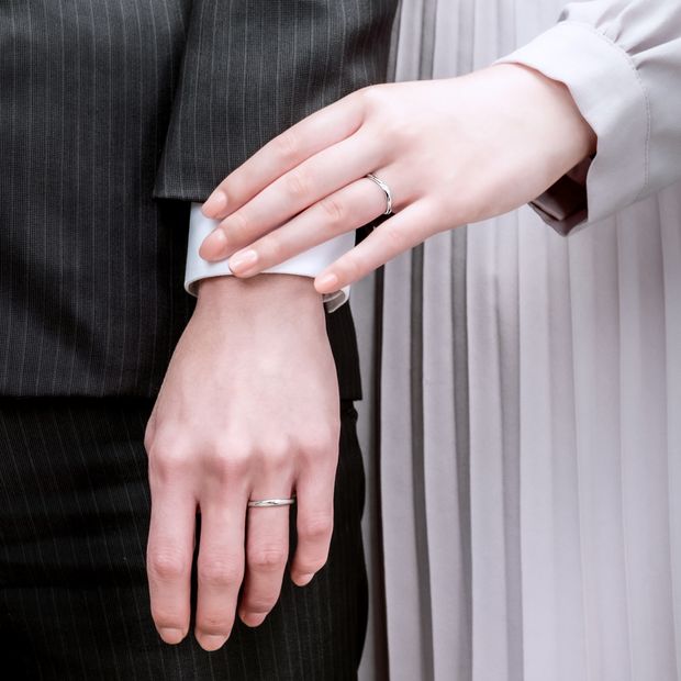 【ケイウノ ブライダル(K.UNO BRIDAL)】【リサータウェーブ】手に自然に馴染み、美しく魅せるウェーブタイプの結婚指輪