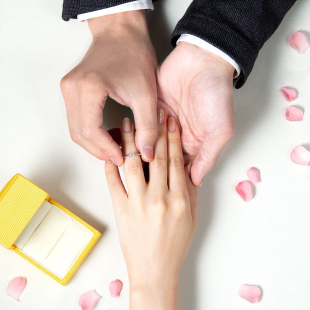 【ケイウノ ブライダル(K.UNO BRIDAL)】ダイヤモンドでプロポーズ