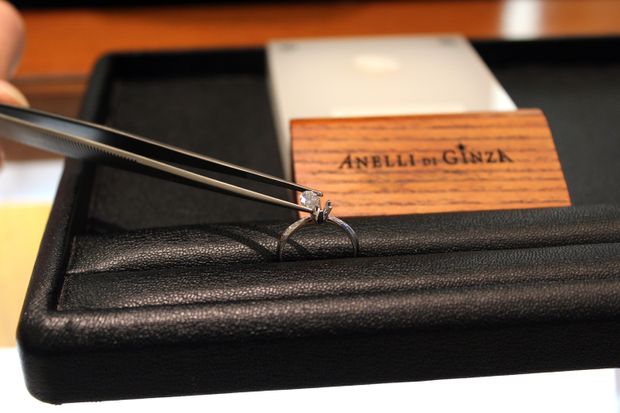 【アネリディギンザ(ANELLI DI GINZA)】【鑑定書付き】当日持ち帰りできる！サプライズプロポーズにおすすめの仮留めダイヤの婚約指輪