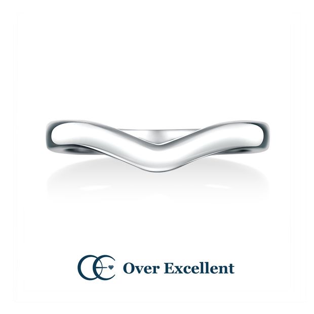 【Over Excellent(オーバーエクセレント)】【Rain lily レインリリー -純白の愛-】やさしいウェーブラインに雫のように、ダイヤモンドが華やかにしっとりと輝いて。