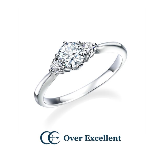 【Over Excellent(オーバーエクセレント)】【Lisianthus bellflower トルコキキョウ-希望-】きゅっと絞られたアームが輝くセンターストーン引き立て、華やかで優美な存在感。