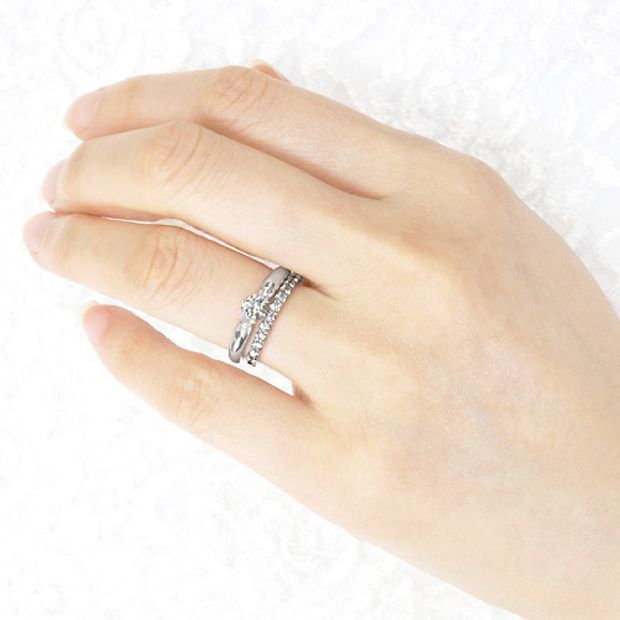 【宝寿堂(ほうじゅどう)】【宝寿堂】馴染み良い丸フォルム＆繊細ハーフエタニティ《KM30/HD2155b》