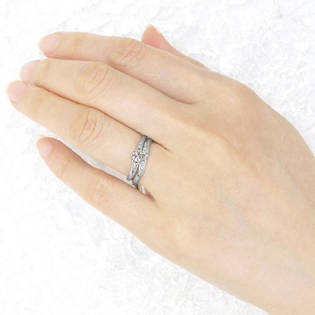 【宝寿堂(ほうじゅどう)】【宝寿堂】流れるような装飾ラインにダイヤが4粒《HM1558l/HD1558s》