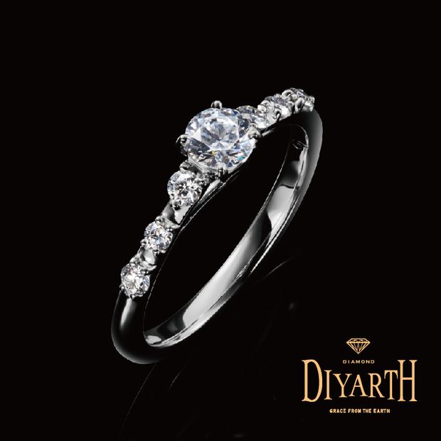 【DIYARTH(ディヤース)】「GLOIRE」《GRUNBERGER JEWELS》美しいメレダイヤが輝く