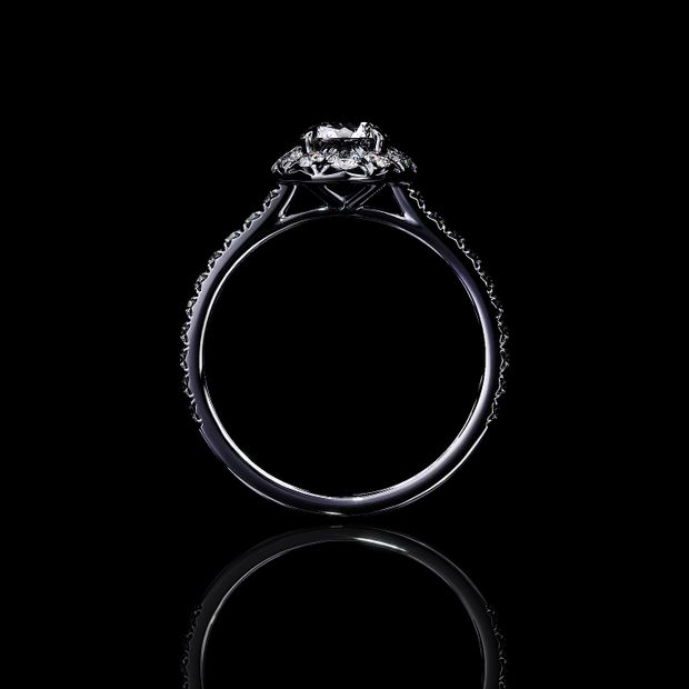 【DIYARTH(ディヤース)】CELEST&INFINI　ダイヤモンドのグラデーションが特別な輝きを生む婚約指輪