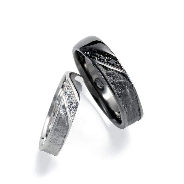 【MIORING(ミオリング)】MIORING 葉漏陽-はもれび- 和紙とブラックの結婚指輪