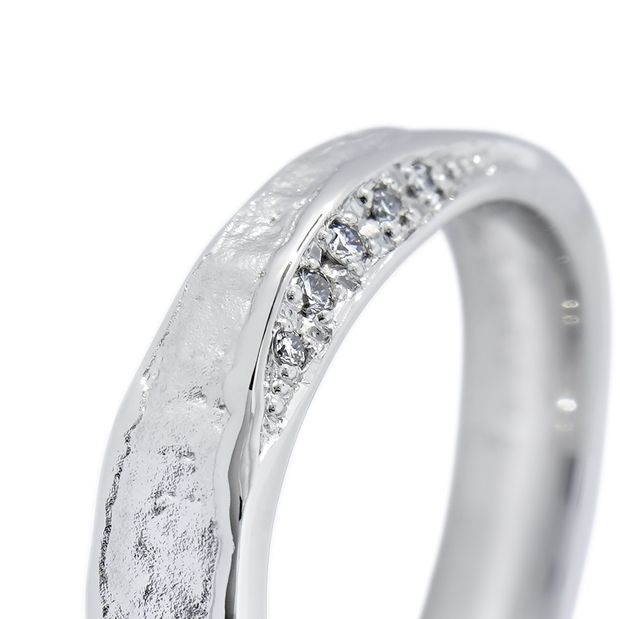 【MIORING(ミオリング)】MIORING 月灯 -つきあかり-   和紙の雲の間から望む三日月のように