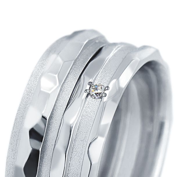 【MIORING(ミオリング)】MIORING 鎚目模様で表現する凹凸が一つになる結婚指輪 水紋-みずもく-