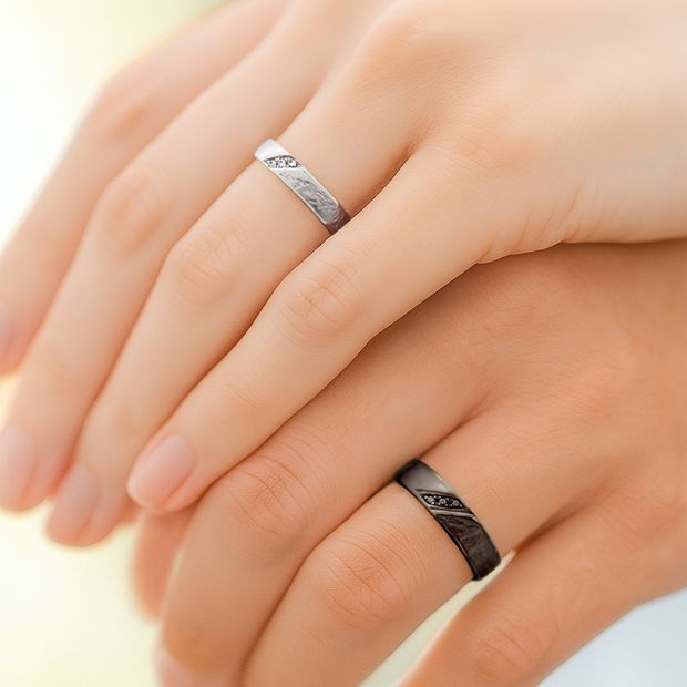 【MIORING(ミオリング)】MIORING 葉漏陽-はもれび- 和紙とブラックの結婚指輪