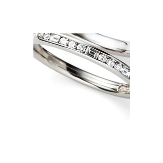 【garden(ガーデン)】siena　四角いダイア&times;丸いダイアをセッティングしたエタニティタイプの結婚指輪