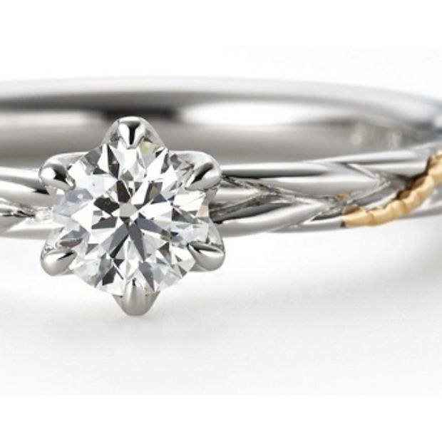 【garden(ガーデン)】カンタービレ ～プラチナとゴールドのコンビで動きのあるデザインの婚約指輪