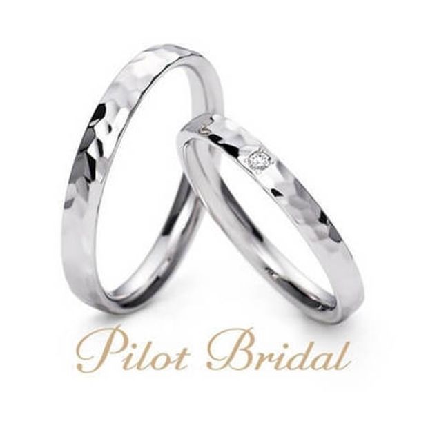 【hirai art gallery(ヒライアートギャラリー)】高純度プラチナ999を使用し繊細なデザイン【パイロットブライダル】