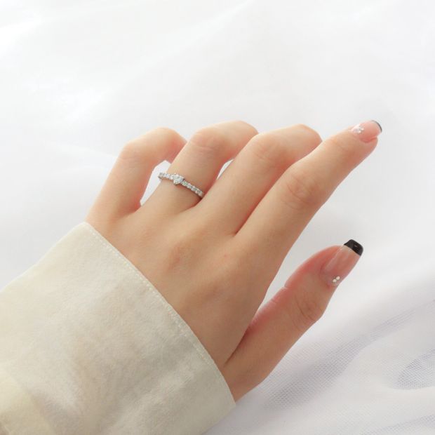 【JEWELRY STUDIO Advance(ジュエリースタジオアドバンス)】【Advance】ハートシェイプ『フェミニンな花嫁におすすめ』