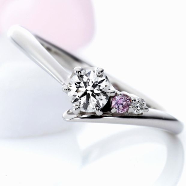 【LOVEST(ラヴェスト)】アドミレ [ADMIRER]