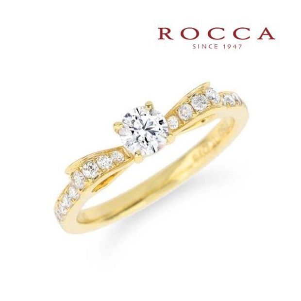 【ROCCA(ロッカ)】【ROCCA】薬指にリボンを結ぶロマンチックなエンゲージリング R60