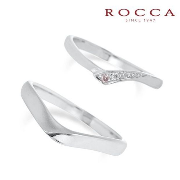 【ROCCA(ロッカ)】【ROCCA】さりげないピンクダイヤが可愛い！シンプルで仕事中も着けやすいマリッジリング HO-6D/6L