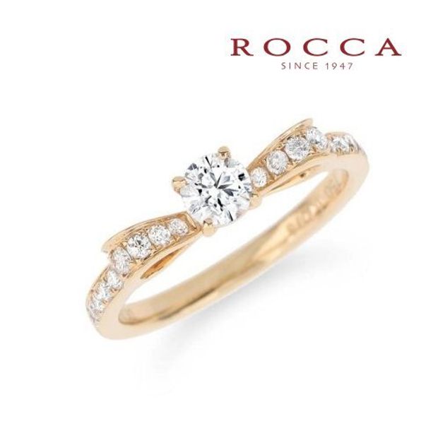 【ROCCA(ロッカ)】【ROCCA】薬指にリボンを結ぶロマンチックなエンゲージリング R60