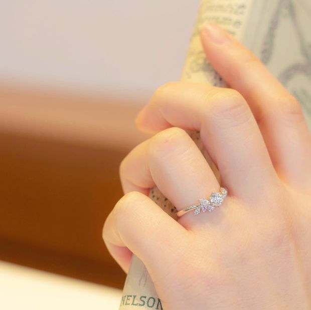 【I's stone(アイズストーン)】Lierre_04 **リエール**