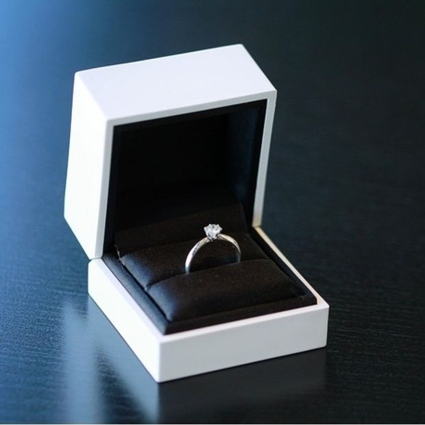 【I's stone(アイズストーン)】アイズストーン　プロポーズリング　「後から彼女がデザインを選べる！」