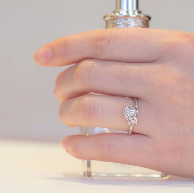 【I's stone(アイズストーン)】Rose_04 **ロズ**