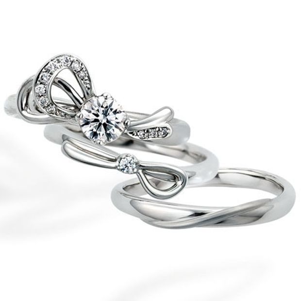 【BROOCH(ブローチ)】【ル・ルバン】さりげないリボンがキュートな結婚指輪