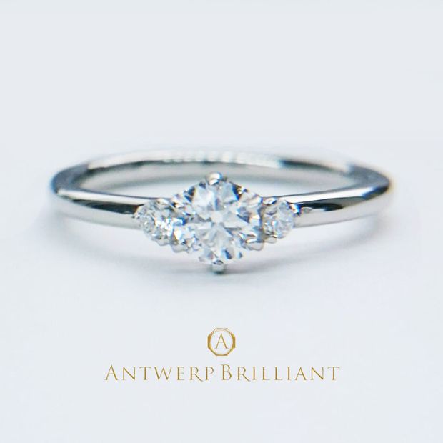 【BROOCH(ブローチ)】&rdquo;Asterism&rdquo; Three Stone Diamond Ring &rdquo;アステリズム&rdquo; スリー ストーン ダイヤモンドリング 