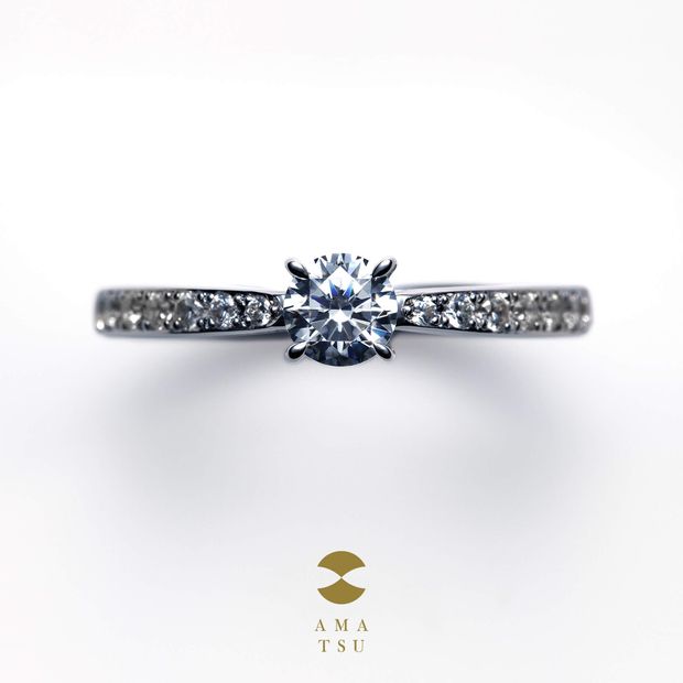 【VANillA(ヴァニラ)】百 &ndash; momo &ndash;