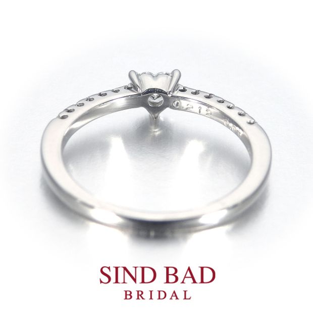 【SIND BAD(シンドバット)】ハートシェイプダイヤモンドとピンクダイヤモンドをアレンジ　ストレートタイプ
