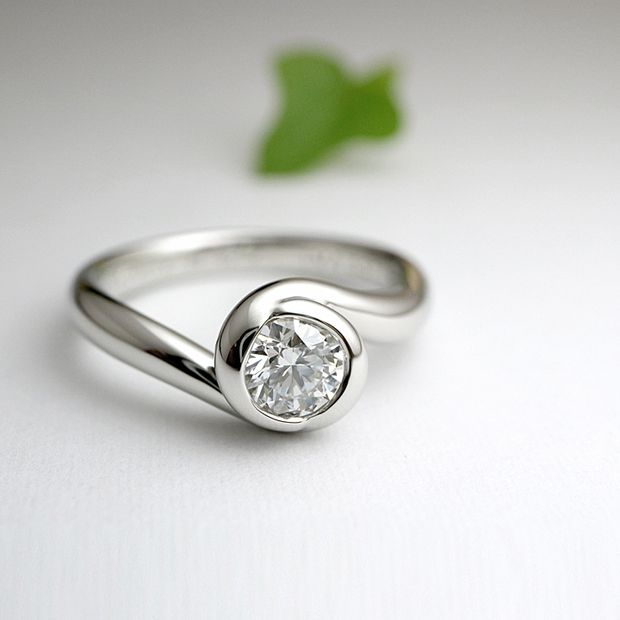 【入倉康ジュエリー工房】オーダーメイド事例◆風