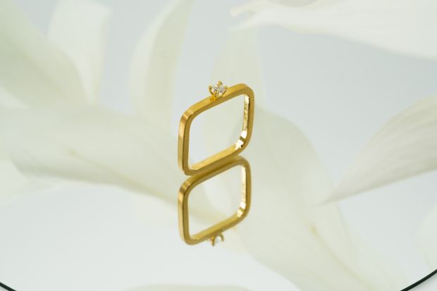 【VENUS TEARS(ヴィーナスティアーズ)】SIKAKU-E4B｜0.2ct｜